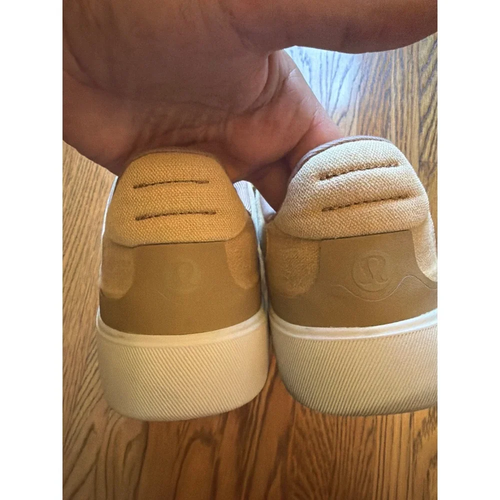 Lululemon Cityverse Canvas Sneakers Tan Khaki Low Top Shoes Mens 11.5 LM9AS9S